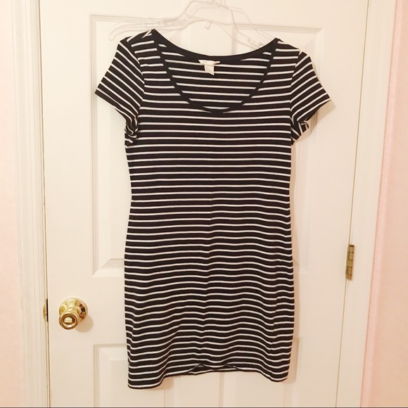 Black & White Striped Dress - Picture 1 of 3